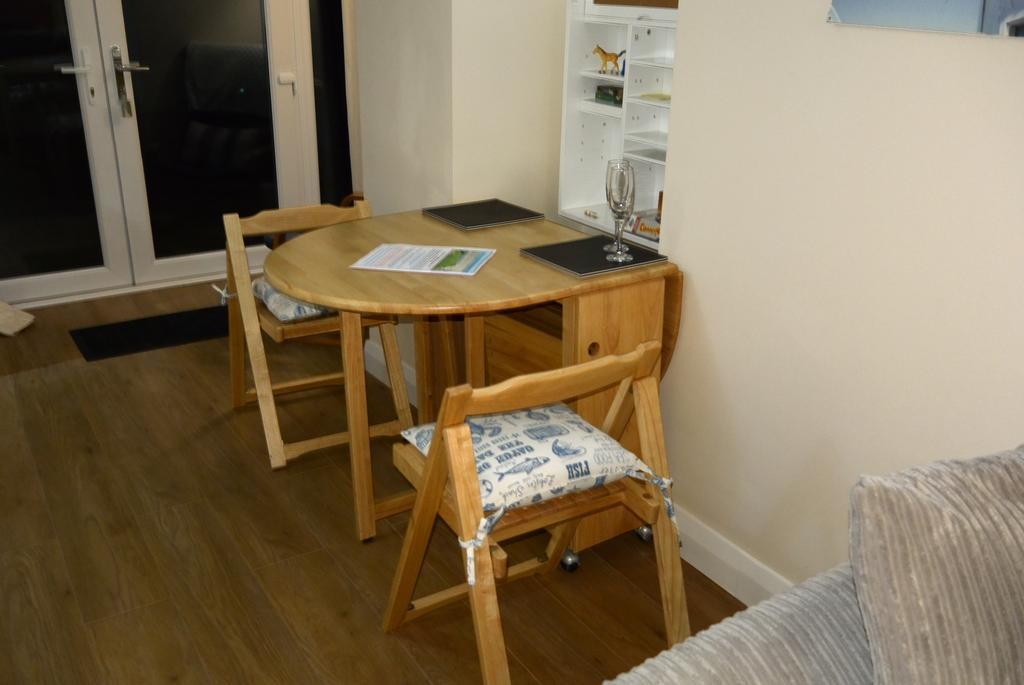 Superb Cintra Beachside Apartments Llandudno Luaran gambar