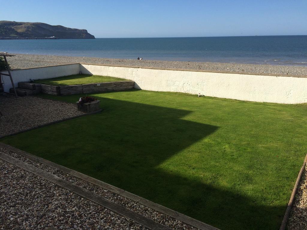 Superb Cintra Beachside Apartments Llandudno Luaran gambar