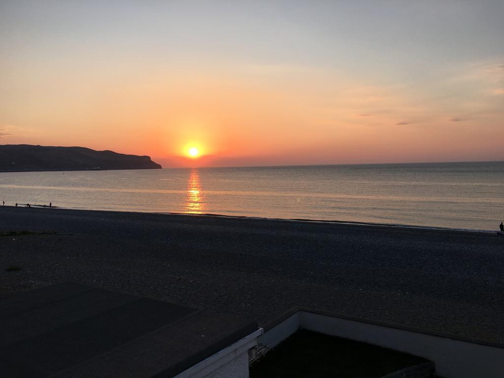 Superb Cintra Beachside Apartments Llandudno Luaran gambar